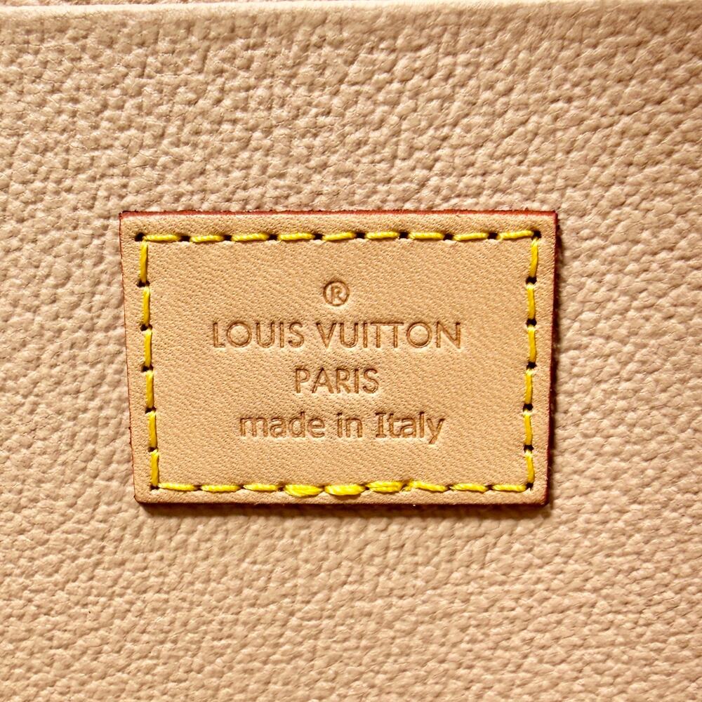 Louis Vuitton Monogram Canvas Vanity Case with Gold Hardware - Picture 14 of 16